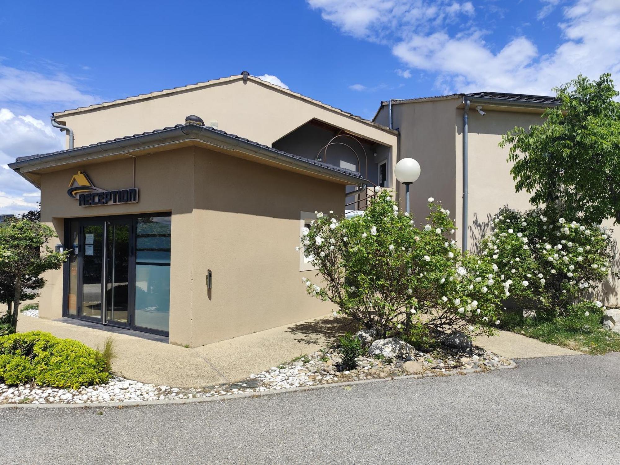 Appart'Hotel Residella House Room & Kitchen Avignon Le Pontet Exterior foto